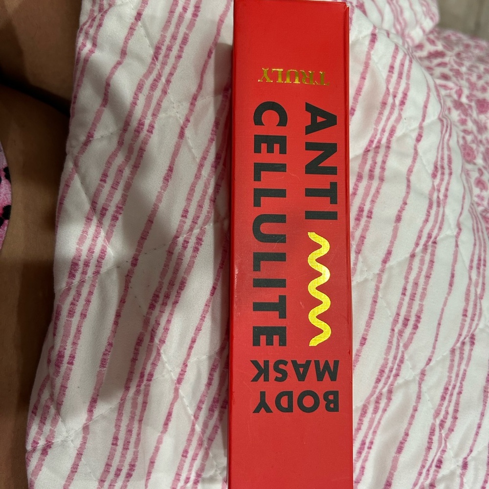 TRULY Red and Gold Anti-Cellulite Body Mask
